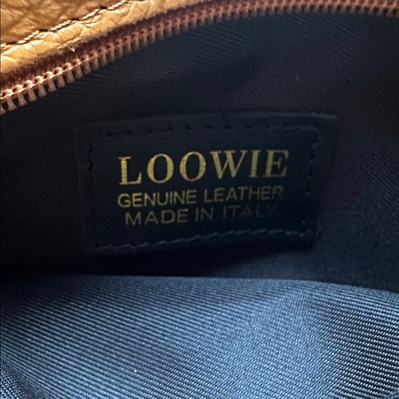 Loowie Leather Crossbody - Picture 6 of 8